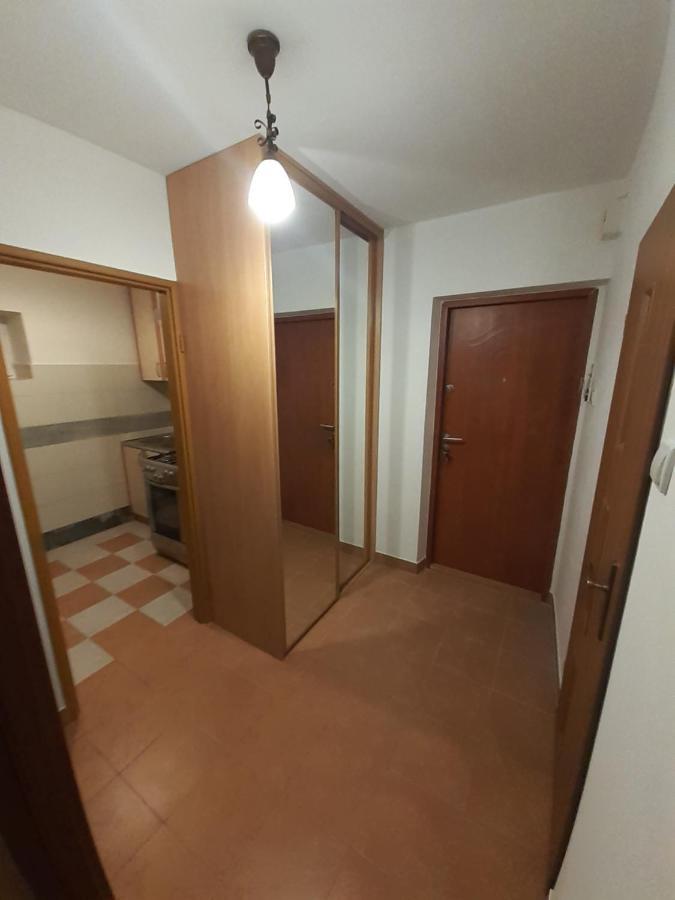 ワルシャワCentrum Zlote Tarasy Metro Rondo Onz Balkonアパートメント エクステリア 写真