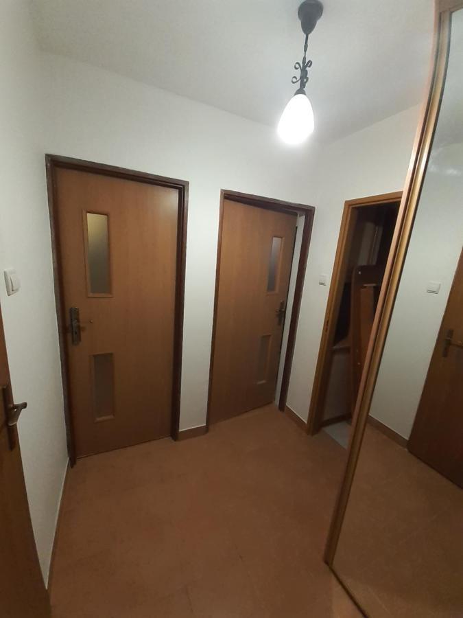 ワルシャワCentrum Zlote Tarasy Metro Rondo Onz Balkonアパートメント エクステリア 写真